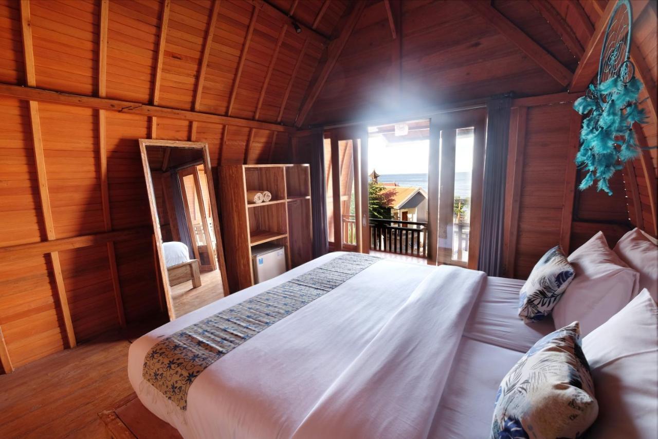 Adara Beach Huts Batununggul Exterior foto